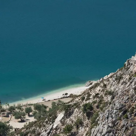 Ionian Colours- Blue House * Kontogourata